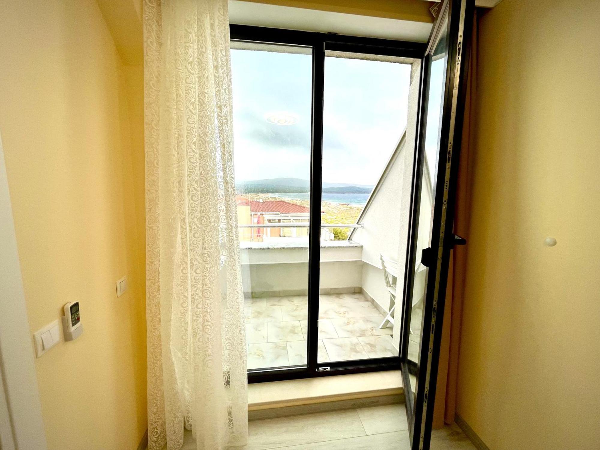 Sea View Apartment Free Parking Primorsko Exteriör bild